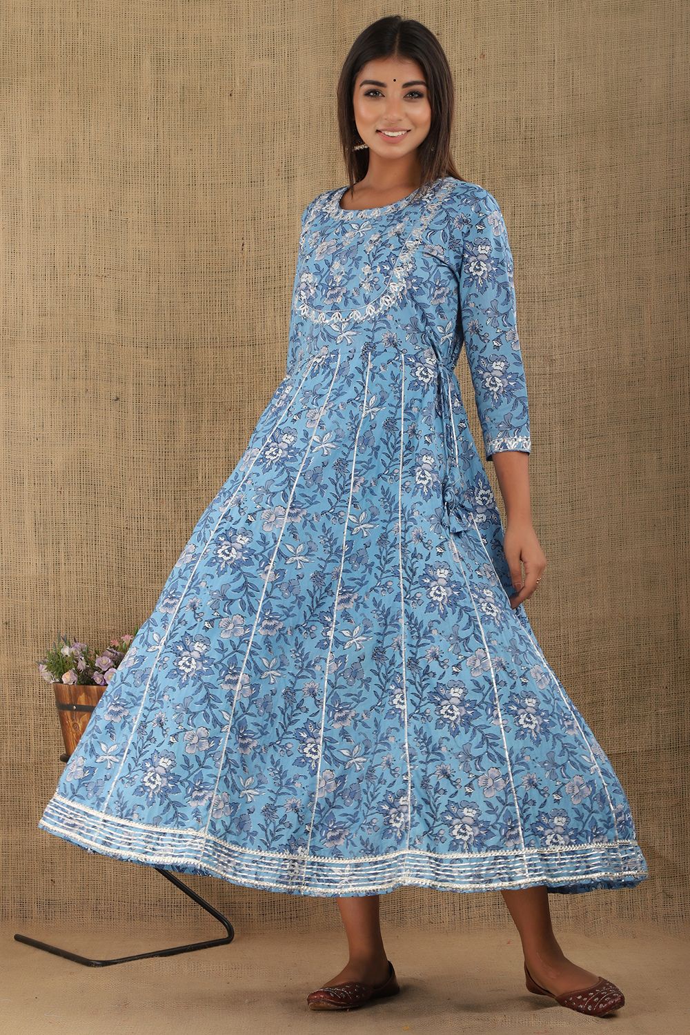 Women Sky Blue Floral Printed Anarkali Kurti