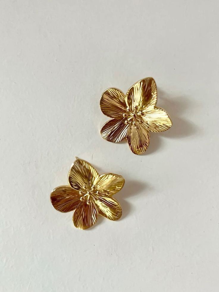 Gold Flower Stud Earrings