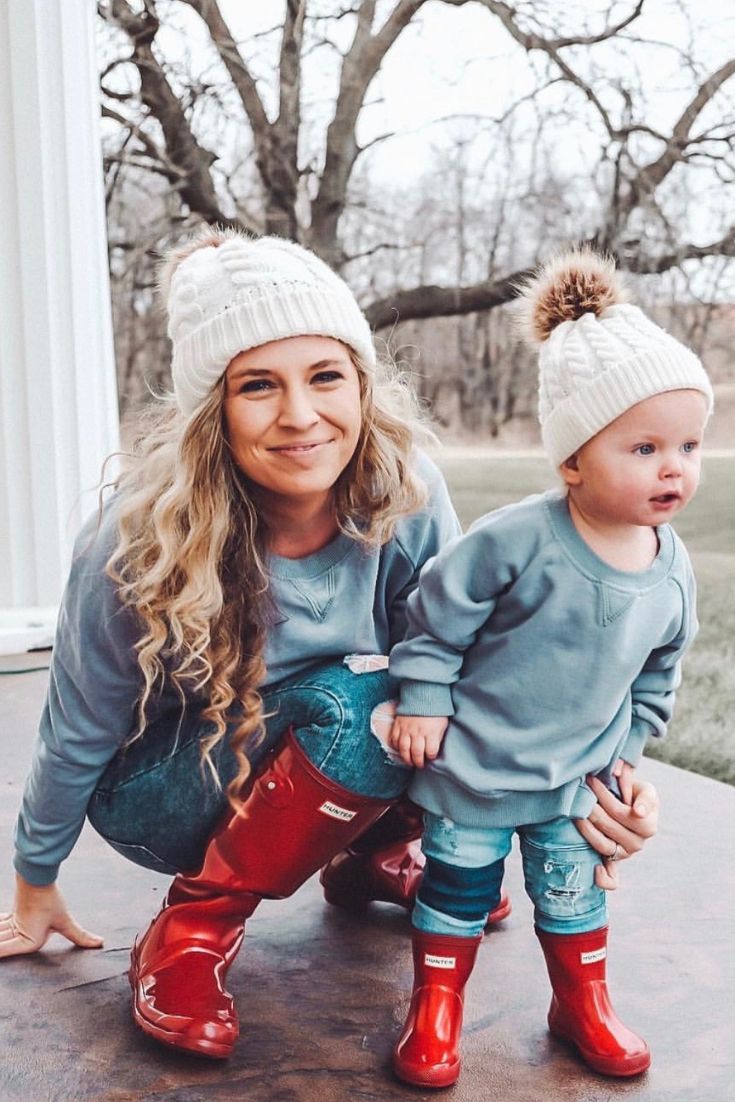 Cozy Pom-Pom Winter Beanie